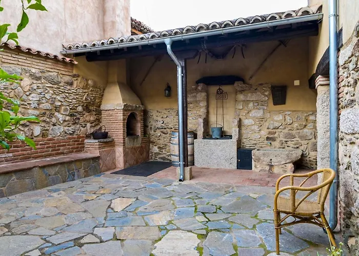 \'El Charcon\' Casa Con Piscina Compartida