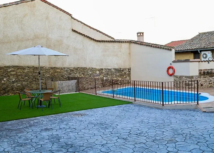 \'El Charcon\' Casa Con Piscina Compartida