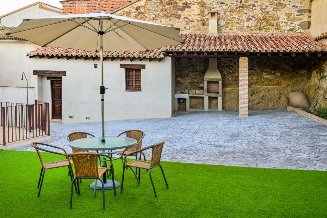 'el Charcon' Casa Con Piscina Compartida * Torrico