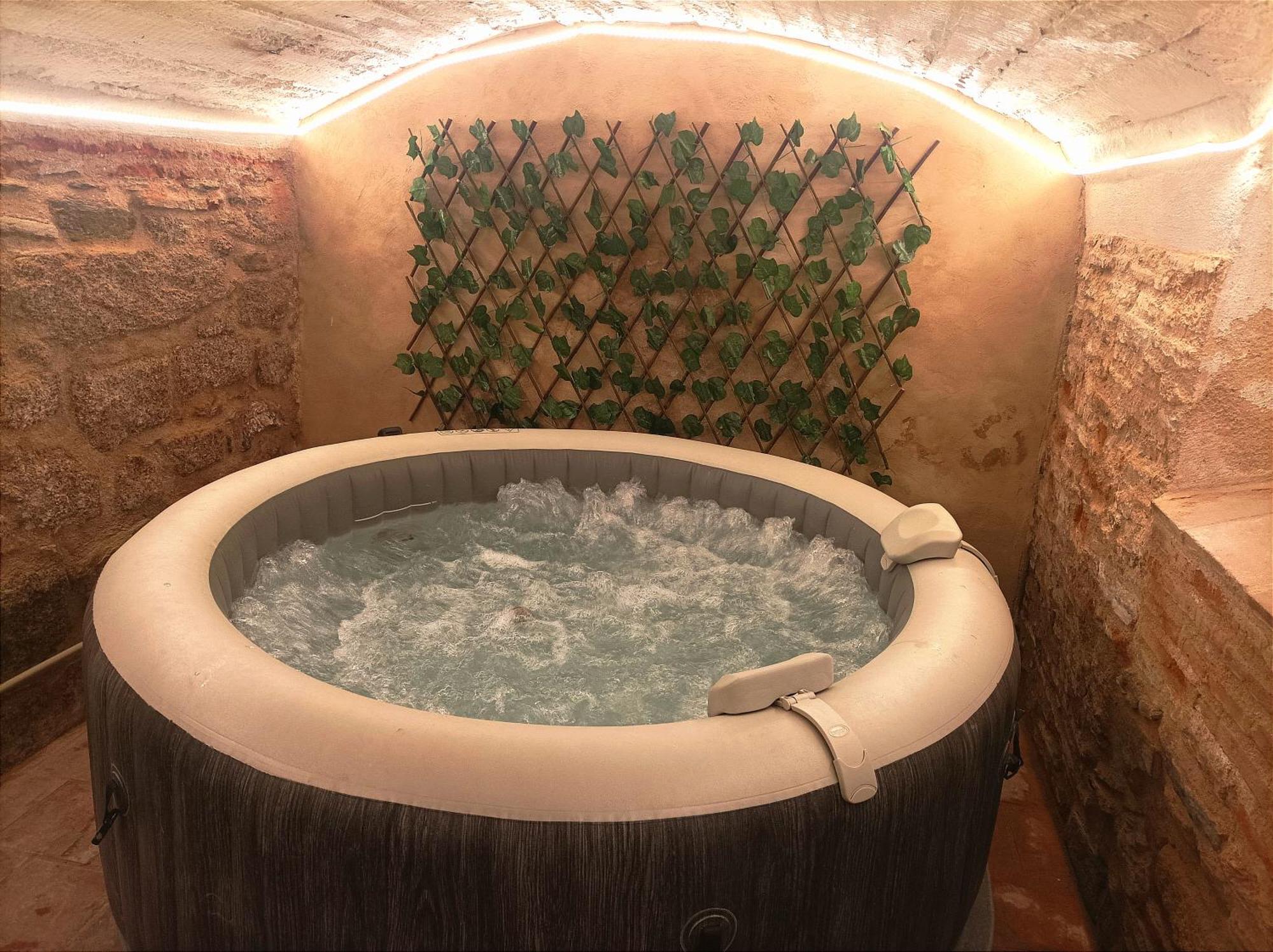 'el Charcon' Casa Con Piscina Compartida *